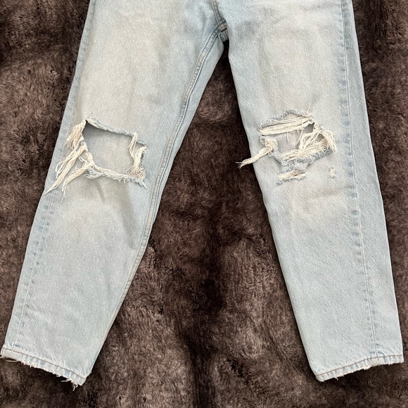 Zara Straight Ripped Denim Jeans - Picture 2 of 4